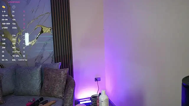 Snapshot of Anybuny chatting on 8, 10, 2025 Anybuny online show from 8, 10, 2025