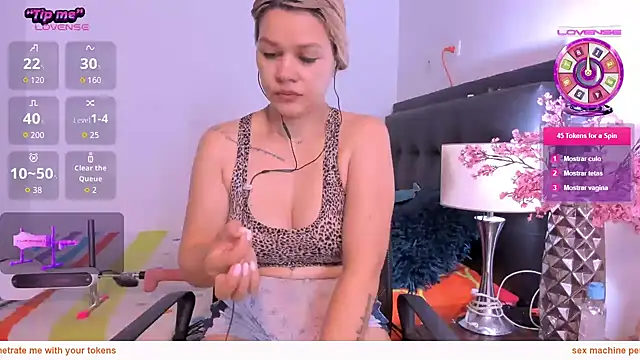 Snapshot of daniela_beauty chatting on 20, 5, 2026 daniela beauty online show from 20, 5, 2026
