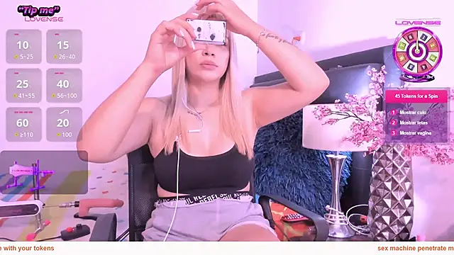 Snapshot of daniela_beauty chatting on 3, 5, 2026 daniela beauty online show from 3, 5, 2026