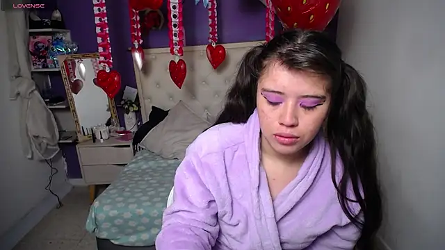 Ingrid Casas online show from 24, 2, 2025
