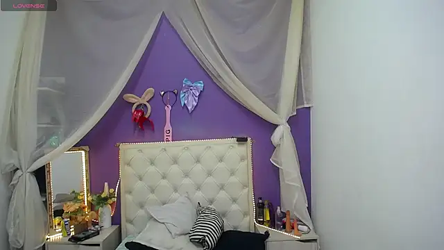 Ingrid Casas online show from 10, 2, 2025