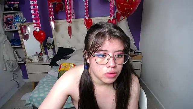 Ingrid Casas online show from 24, 2, 2025
