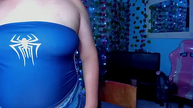 Snapshot of AngelaCoffee chatting on 14, 6, 2026 AngelaCoffee online show from 14, 6, 2026