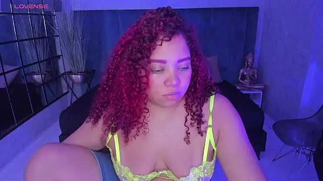 Snapshot of AngelaCoffee chatting on 14, 7, 2026 AngelaCoffee online show from 14, 7, 2026