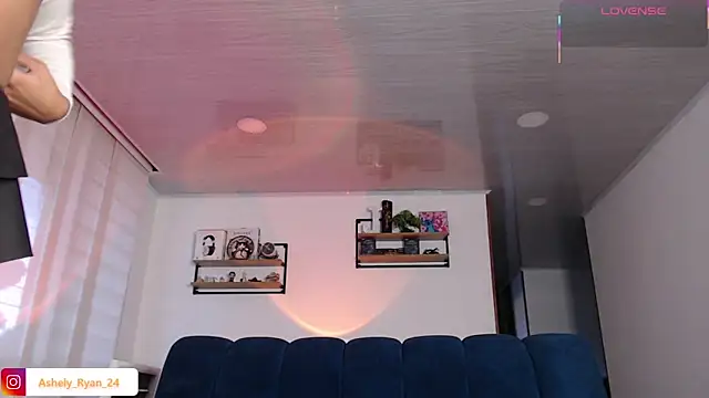 ashely ryan24 online show from 18, 2, 2026