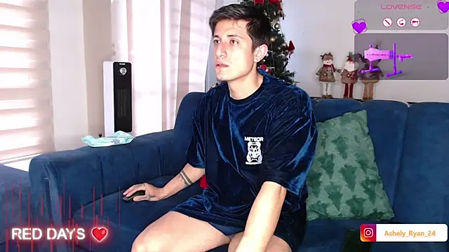 Snapshot of ashely_ryan24 chatting on 28, 11, 2025 ashely ryan24 online show from 28, 11, 2025