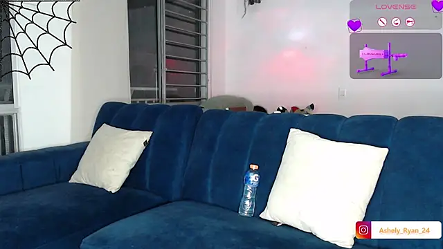 Snapshot of ashely_ryan24 chatting on 28, 10, 2025 ashely ryan24 online show from 28, 10, 2025