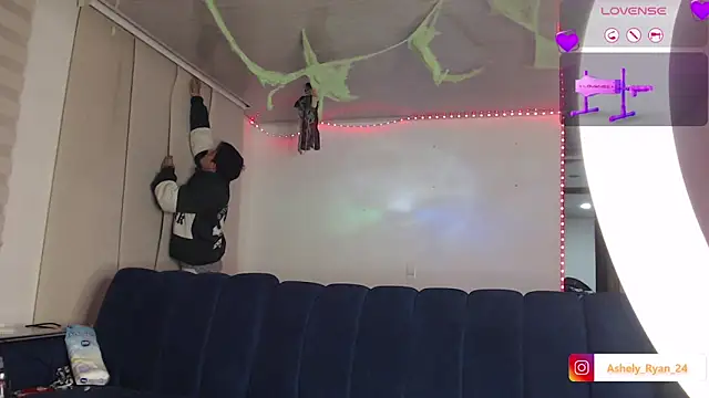 Snapshot of ashely_ryan24 chatting on 9, 10, 2025 ashely ryan24 online show from 9, 10, 2025