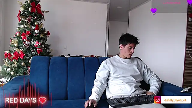 Snapshot of ashely_ryan24 chatting on 26, 11, 2025 ashely ryan24 online show from 26, 11, 2025