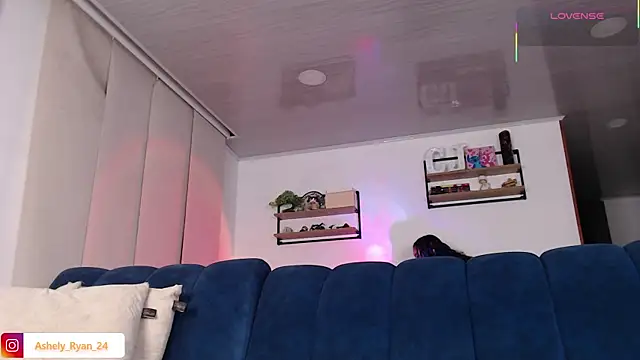 Snapshot of ashely_ryan24 chatting on 8, 7, 2026 ashely ryan24 online show from 8, 7, 2026