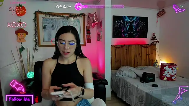 LauGrayJ online show from 14, 2, 2025