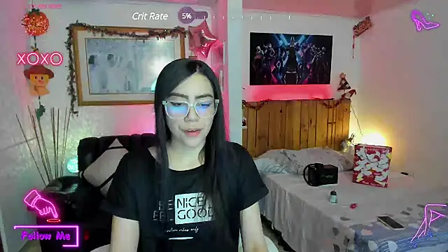 LauGrayJ online show from 2, 2, 2025