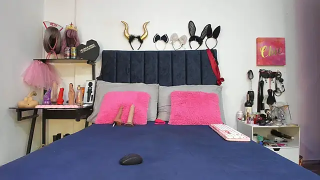 emmily giraldo online show from 25, 3, 2026