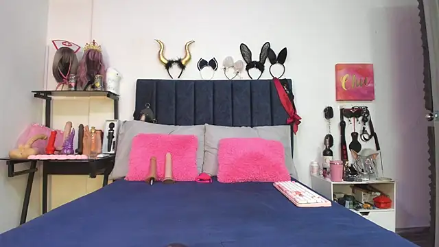 emmily giraldo online show from 16, 12, 2025