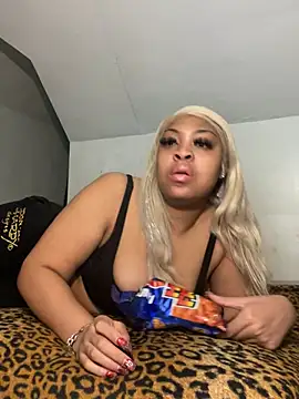 AUNYXXX online show from 21, 2, 2025