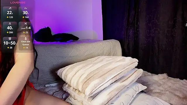 Snapshot of Madeline_Dreams chatting on 2, 10, 2025 Madeline Dreams online show from 2, 10, 2025