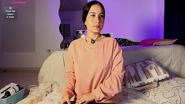 Snapshot of Madeline_Dreams chatting on 13, 9, 2025 Madeline Dreams online show from 13, 9, 2025