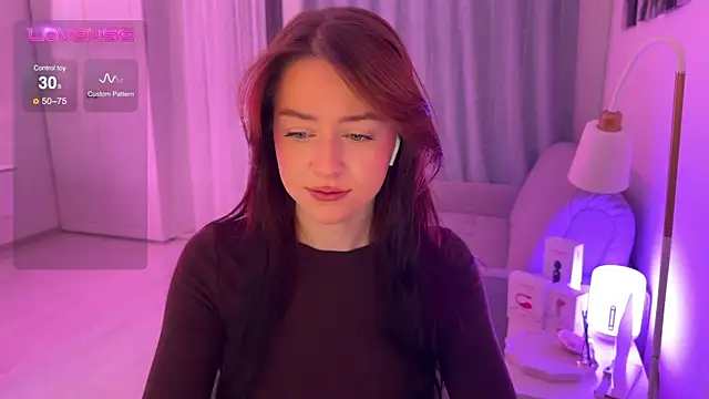 Snapshot of aveme_melissa chatting on 22, 2, 2025 aveme melissa online show from 22, 2, 2025