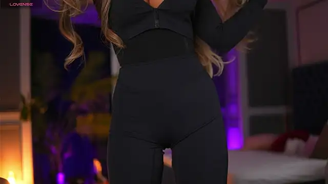 MissKiarra online show from 23, 4, 2026