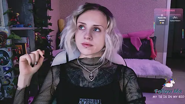 NaniMoore online show from 6, 2, 2026