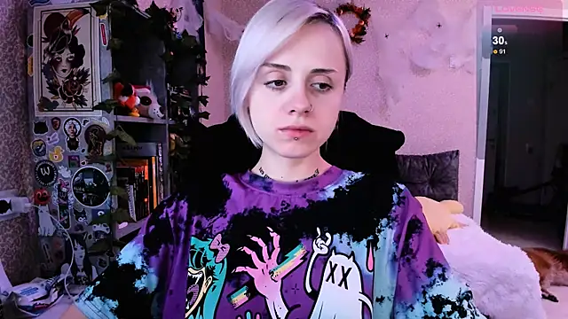 NaniMoore online show from 9, 10, 2025