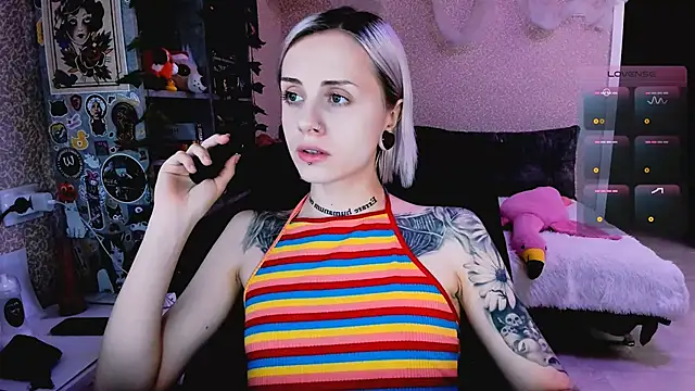 NaniMoore online show from 9, 11, 2025