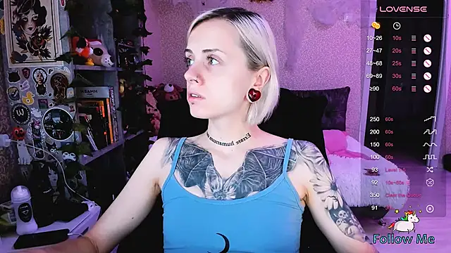 NaniMoore online show from 21, 10, 2025