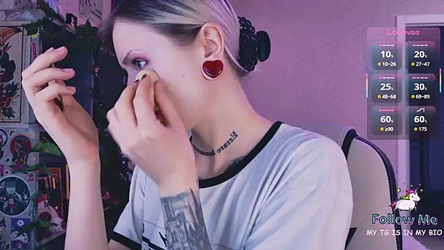 NaniMoore online show from 5, 3, 2026