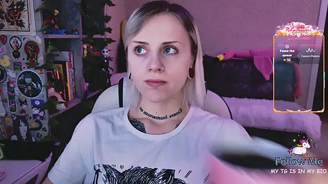 NaniMoore online show from 16, 2, 2026