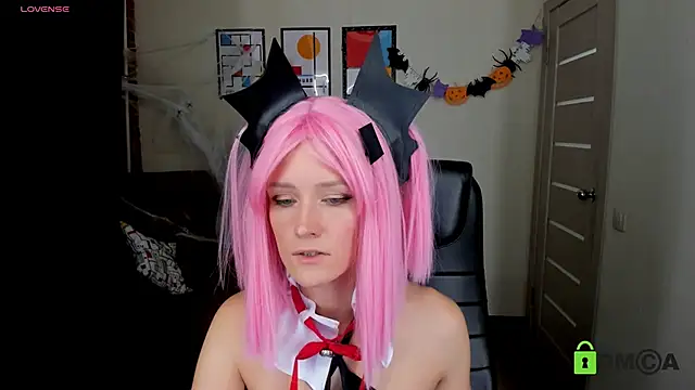 Snapshot of FrancescaCollins chatting on 28, 10, 2025 FrancescaCollins online show from 28, 10, 2025