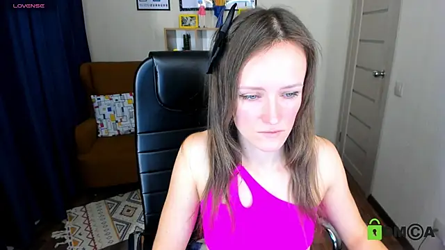 Snapshot of FrancescaCollins chatting on 16, 2, 2025 FrancescaCollins online show from 16, 2, 2025