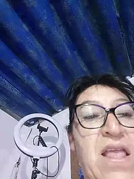 clarita 01 online show from 21, 4, 2026