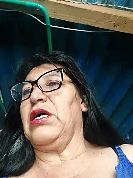 clarita 01 online show from 13, 4, 2026