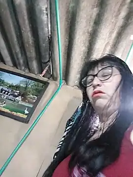 clarita 01 online show from 20, 10, 2025