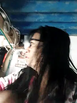 clarita 01 online show from 15, 4, 2026