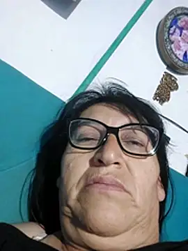 Snapshot of clarita_01 chatting on 25, 6, 2026 clarita 01 online show from 25, 6, 2026