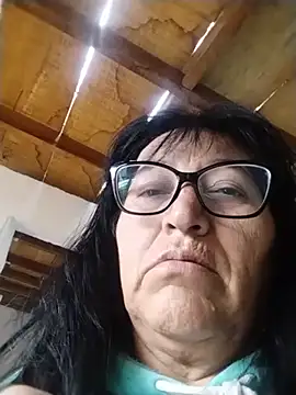Snapshot of clarita_01 chatting on 14, 6, 2026 clarita 01 online show from 14, 6, 2026