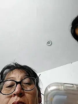 clarita 01 online show from 6, 11, 2025