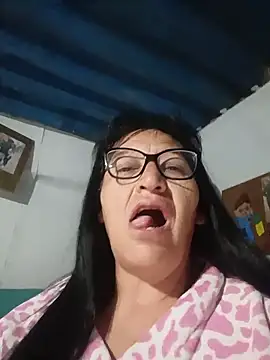 Snapshot of clarita_01 chatting on 11, 6, 2026 clarita 01 online show from 11, 6, 2026