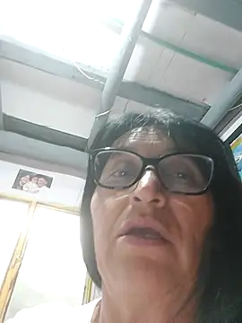 Snapshot of clarita_01 chatting on 30, 6, 2026 clarita 01 online show from 30, 6, 2026