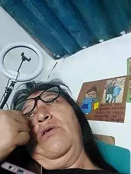 clarita 01 online show from 3, 6, 2026