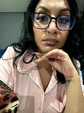 Snapshot of Indianbutter11 chatting on 19, 9, 2025 Indianbutter11 online show from 19, 9, 2025