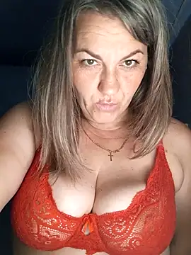 Snapshot of Ant0nina chatting on 24, 9, 2025 Ant0nina online show from 24, 9, 2025