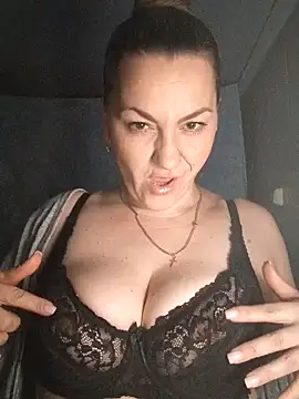 Snapshot of Ant0nina chatting on 16, 12, 2024 Ant0nina online show from 16, 12, 2024