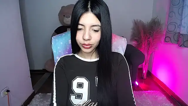 Snapshot of Alin_Aly chatting on 28, 11, 2025 Alin Aly online show from 28, 11, 2025