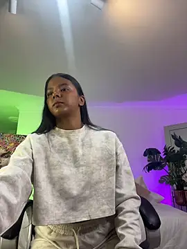 JANYLOVE   online show from 8, 5, 2026