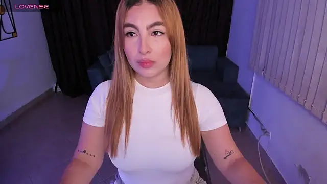 Snapshot of SusyAmis chatting on 2, 12, 2025 SusyAmis online show from 2, 12, 2025