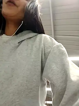 Snapshot of _vaness chatting on 15, 5, 2026 vaness online show from 15, 5, 2026