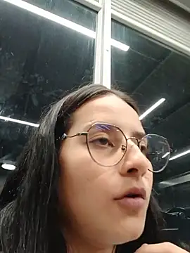 Snapshot of _vaness chatting on 4, 6, 2026 vaness online show from 4, 6, 2026