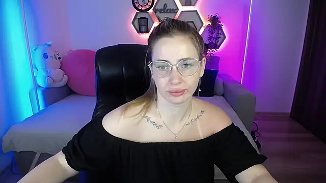 SabrinViolet online show from 7, 7, 2026